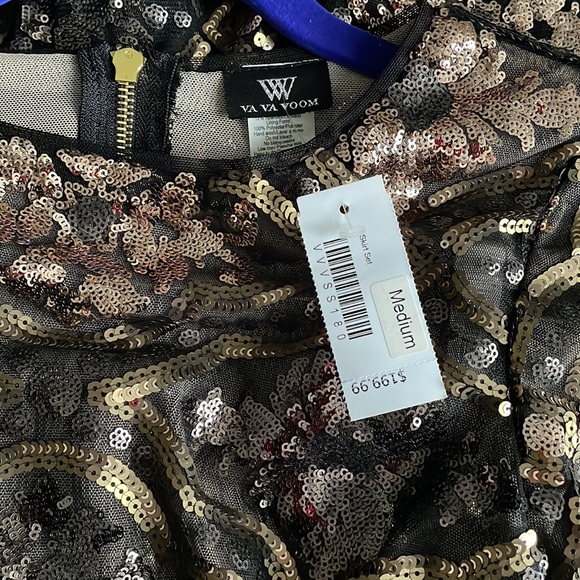 Two-piece, sequin, crop top and maxi skirt - Picture 2 of 5